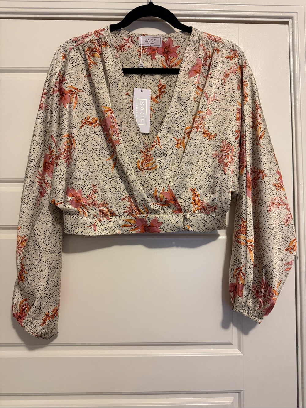 Sage Cream Floral V‑Neck Cropped Blouse with Pink and Orange Accents